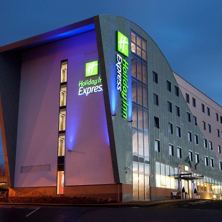 Holiday Inn Express Tamworth By Ihg Zewnętrze zdjęcie