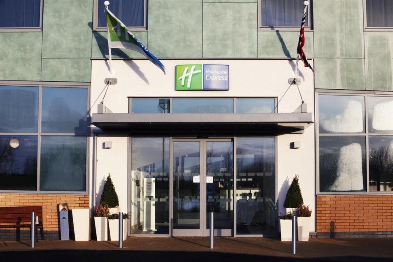 Holiday Inn Express Tamworth By Ihg Zewnętrze zdjęcie