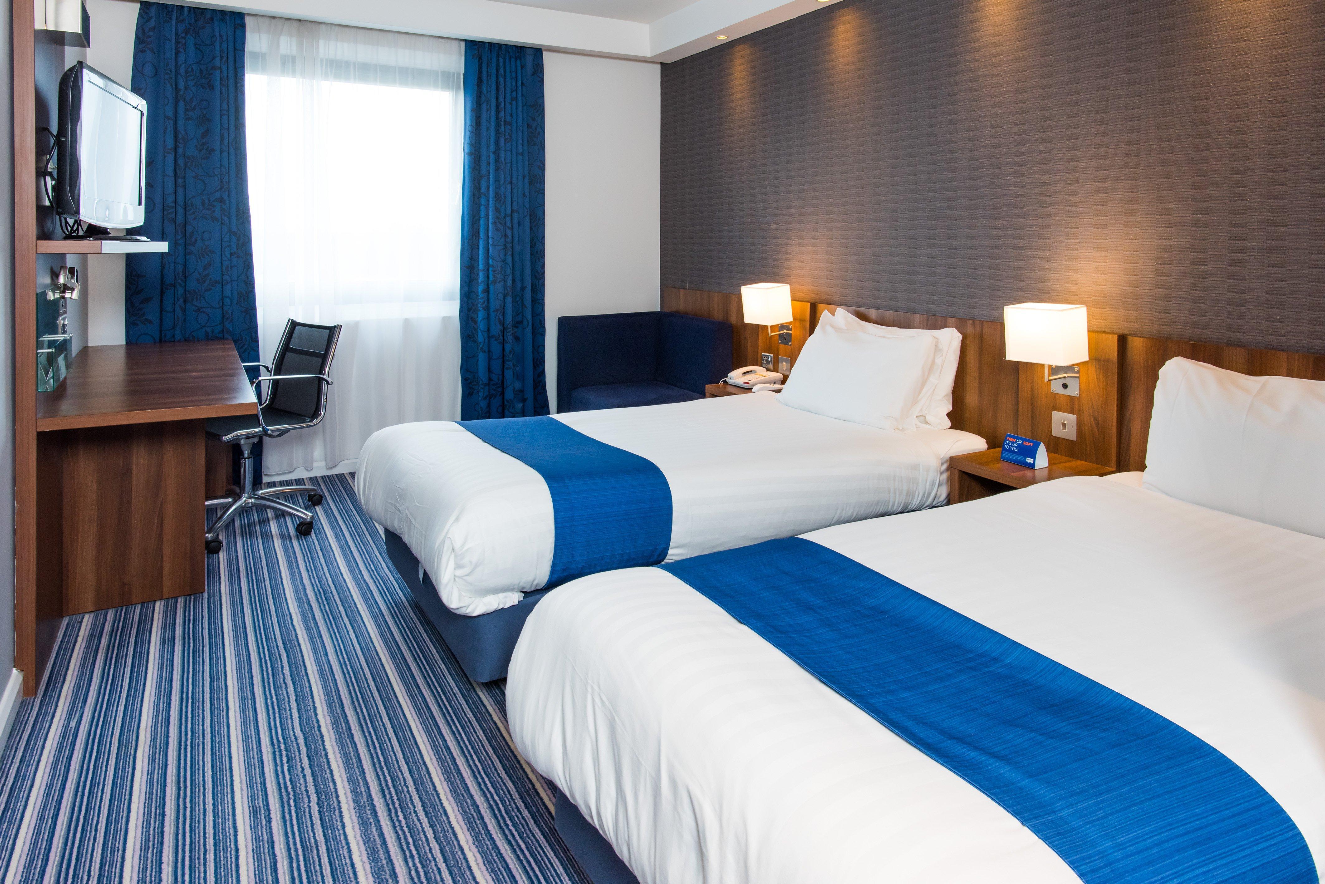 Holiday Inn Express Tamworth By Ihg Zewnętrze zdjęcie