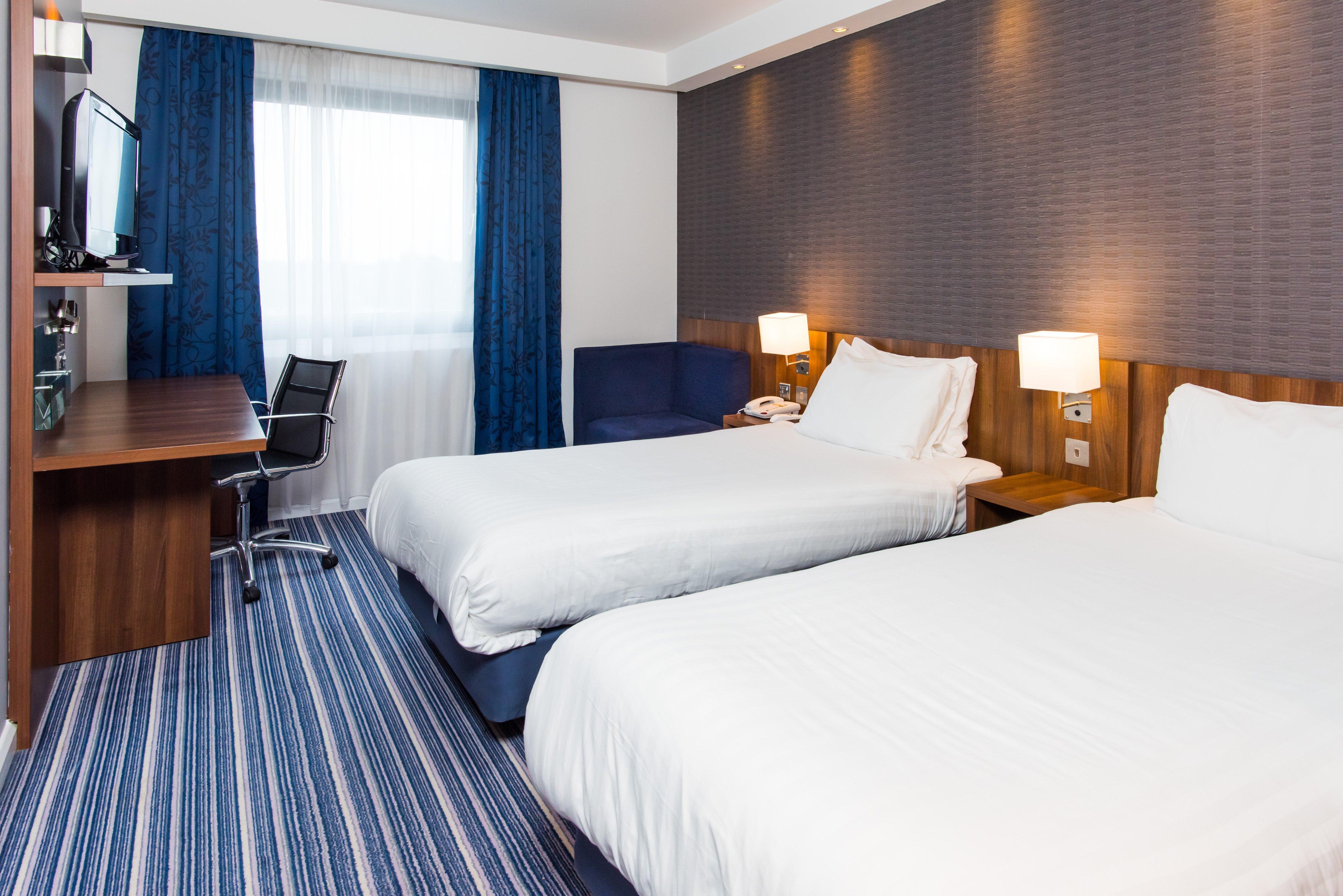 Holiday Inn Express Tamworth By Ihg Zewnętrze zdjęcie
