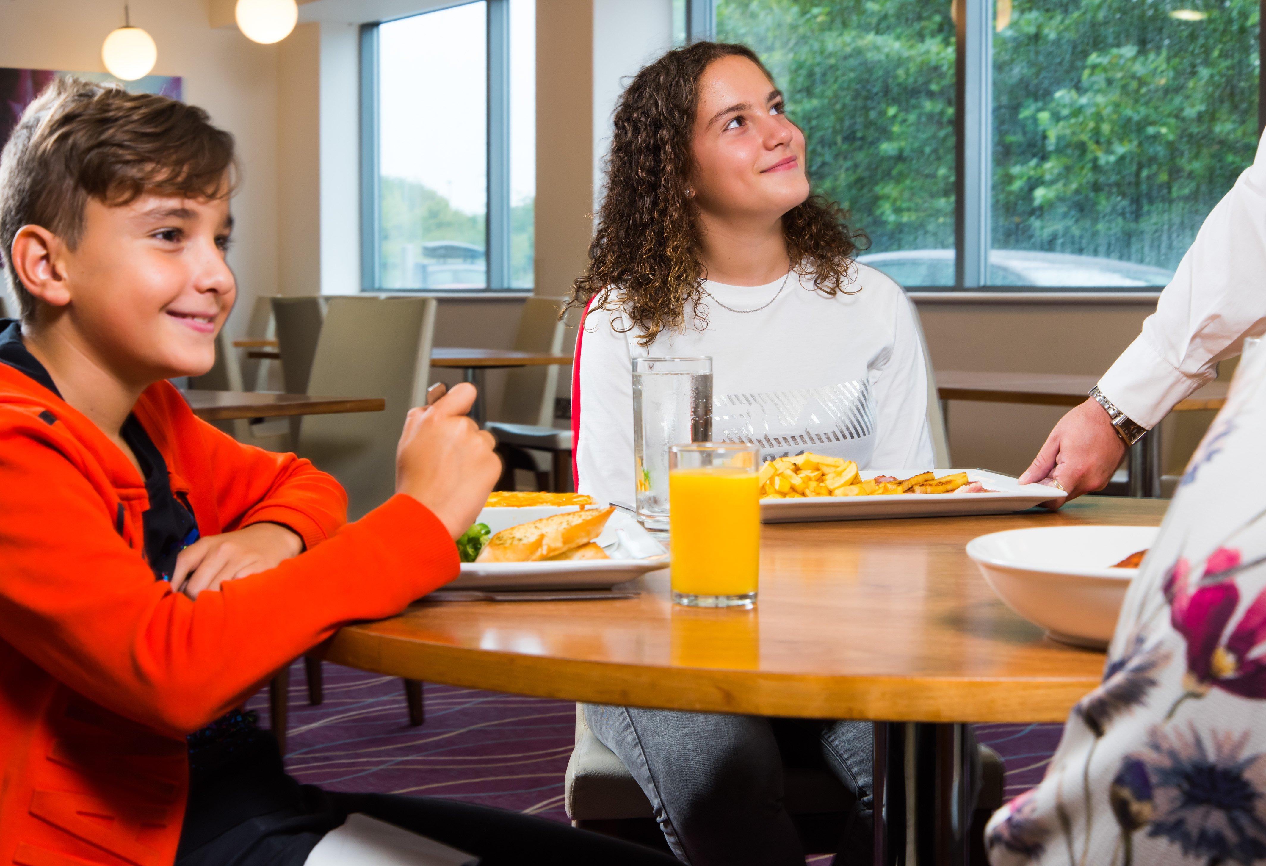 Holiday Inn Express Tamworth By Ihg Zewnętrze zdjęcie