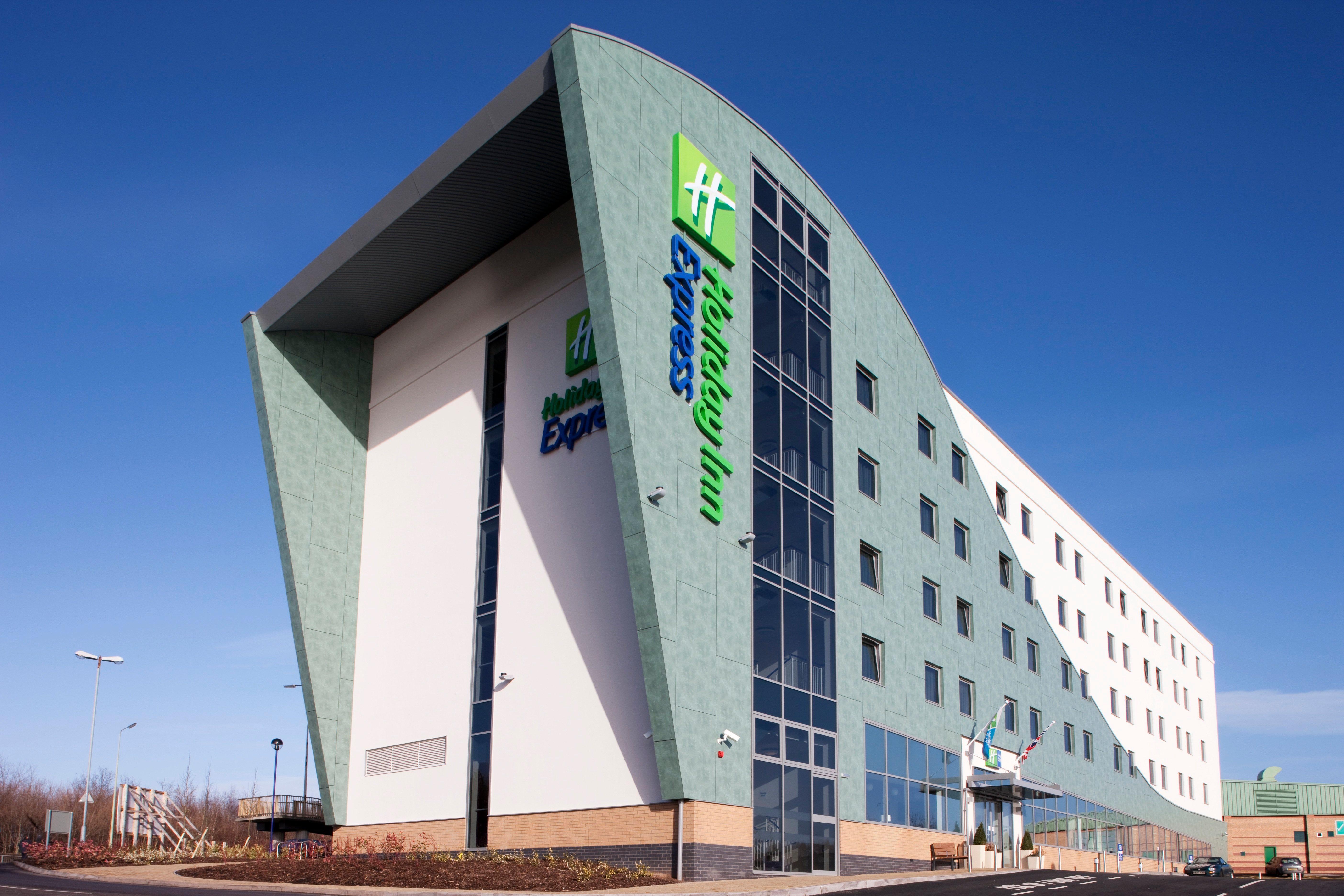 Holiday Inn Express Tamworth By Ihg Zewnętrze zdjęcie