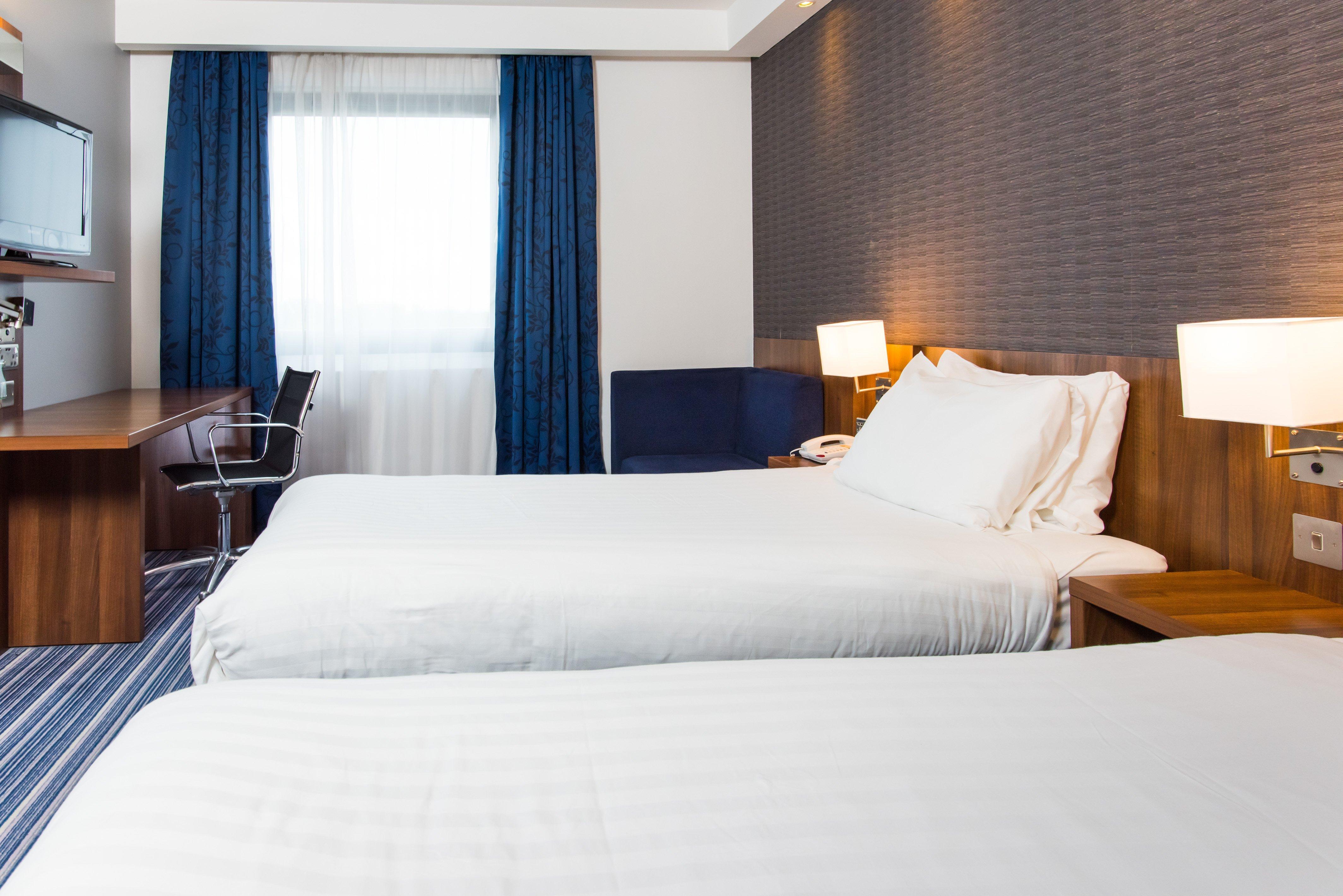 Holiday Inn Express Tamworth By Ihg Zewnętrze zdjęcie