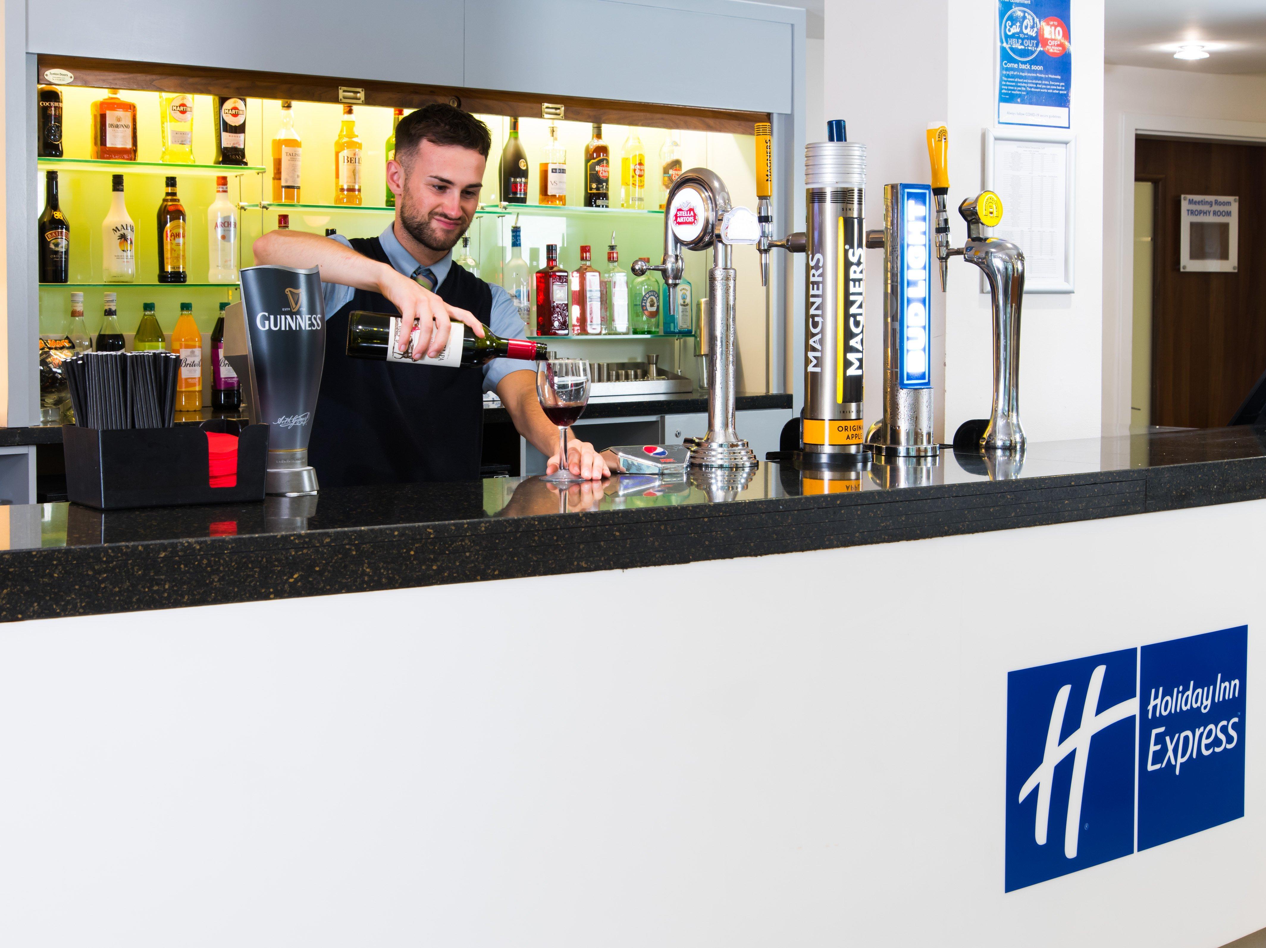 Holiday Inn Express Tamworth By Ihg Zewnętrze zdjęcie
