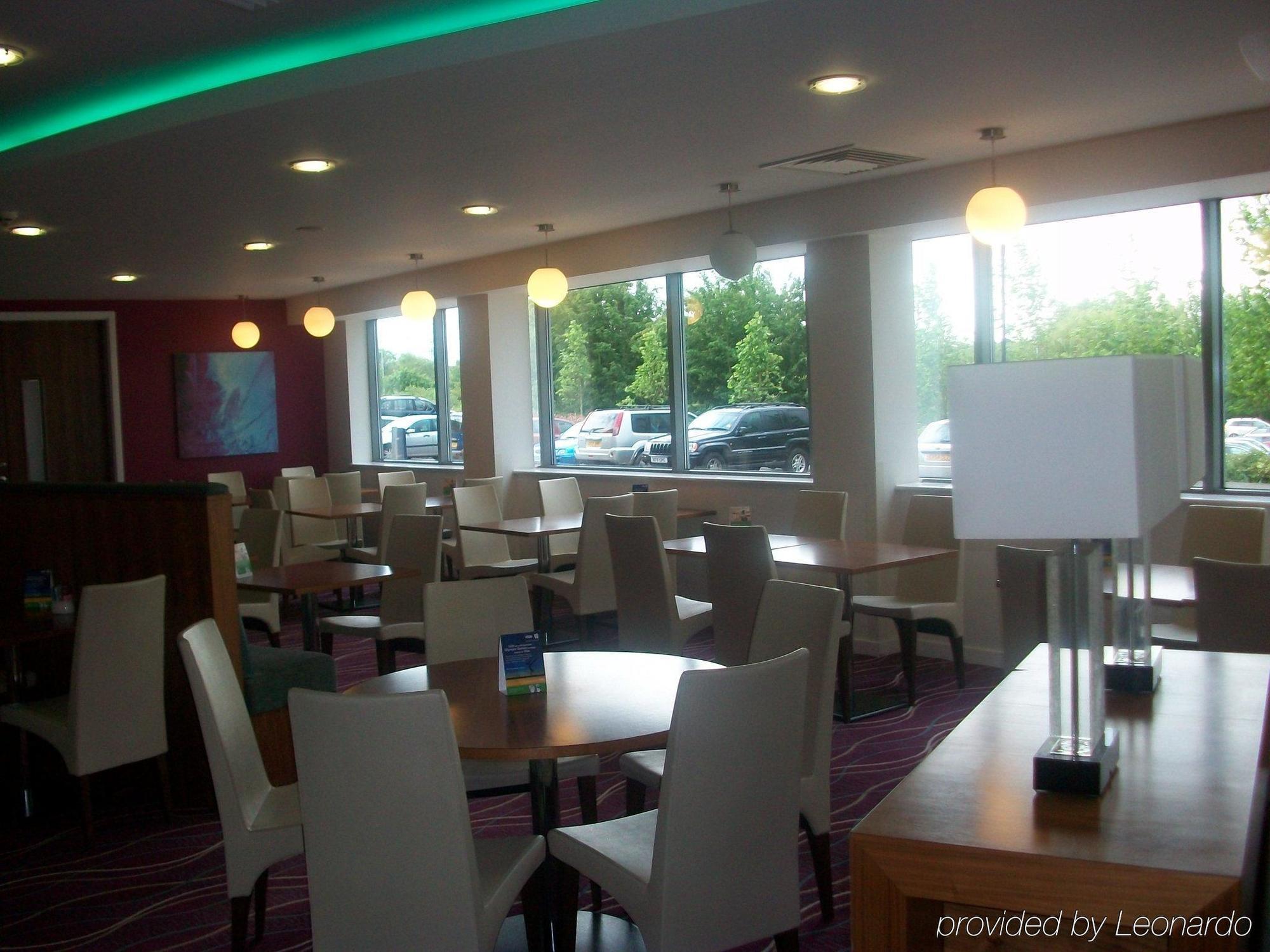 Holiday Inn Express Tamworth By Ihg Zewnętrze zdjęcie