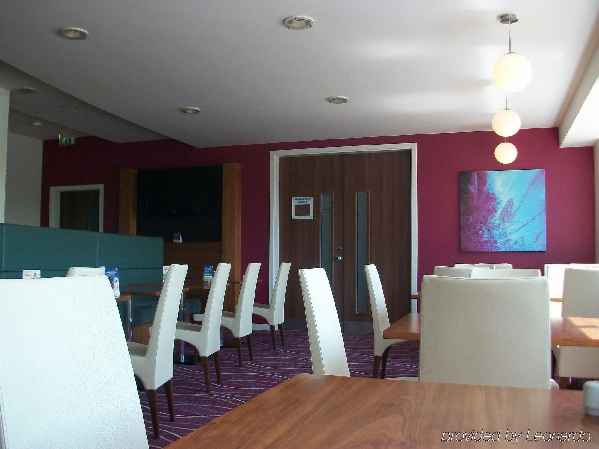 Holiday Inn Express Tamworth By Ihg Restauracja zdjęcie
